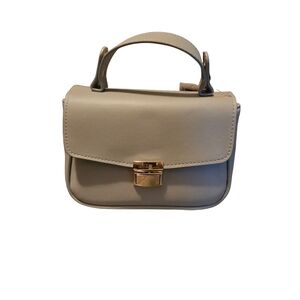 NWT Elegant Cream Handbag With Gold Detail Shoulder Strap